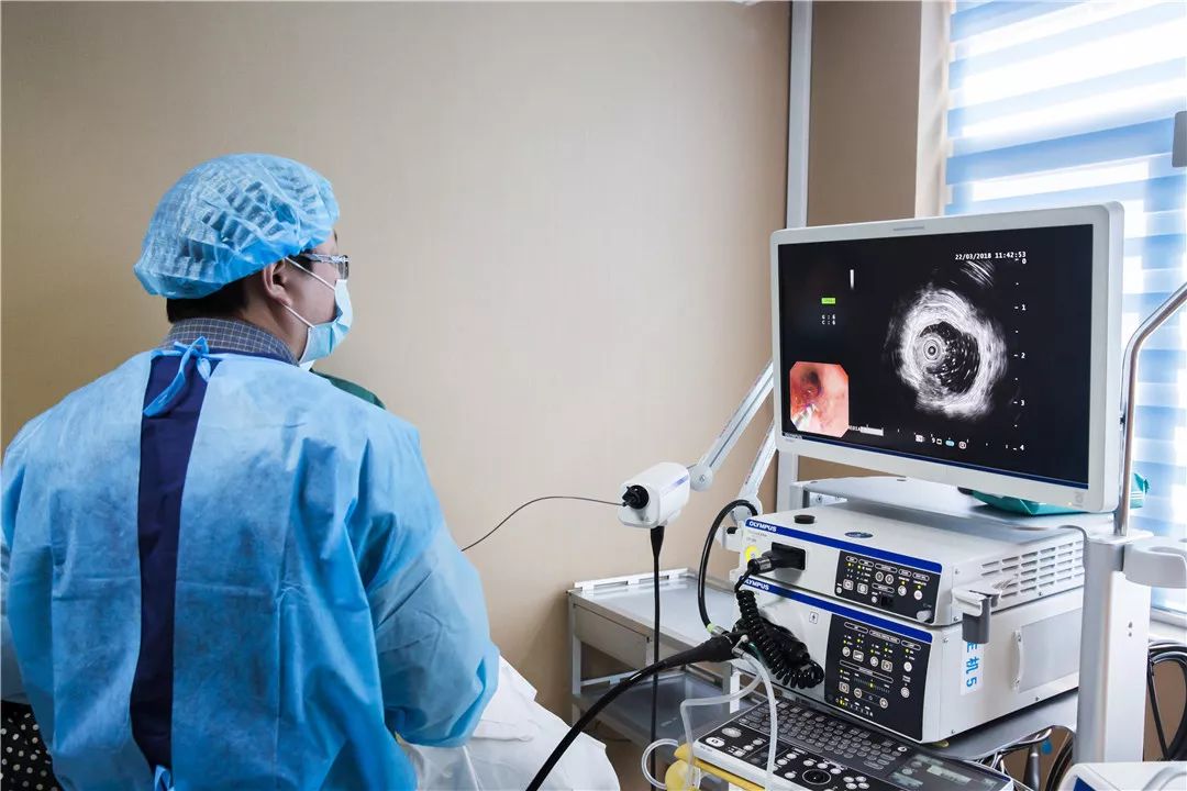 请您关注镜里乾坤大火眼辨疑难记总院消化内科副主任王佐