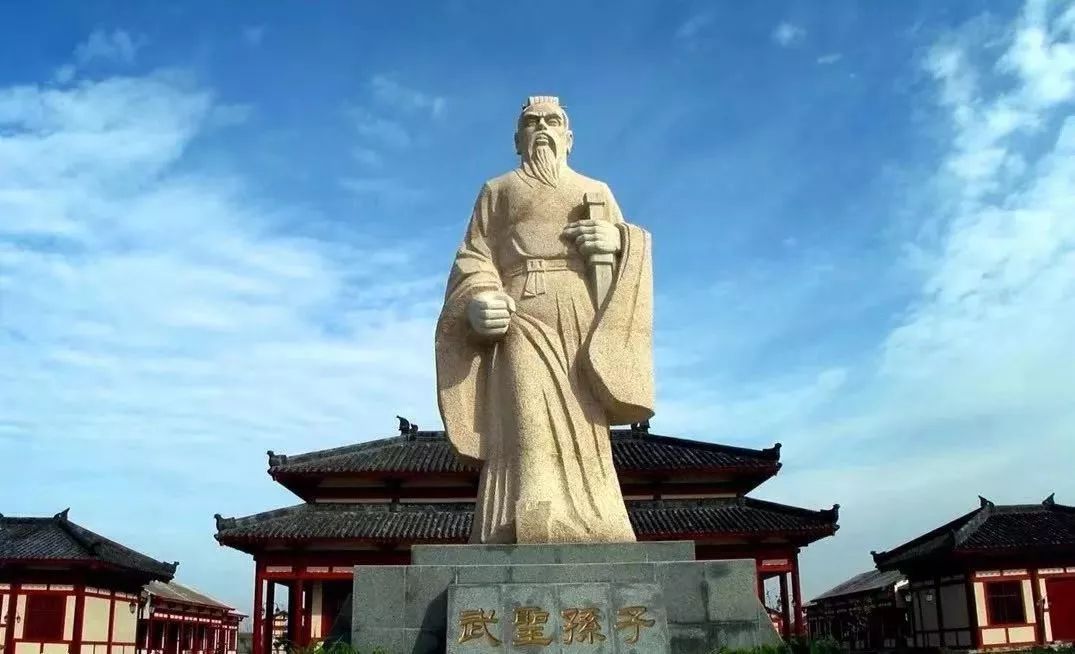 除却自然赋予的地理奇观,东营的人文历史同样厚重非凡:兵圣孙武在这里