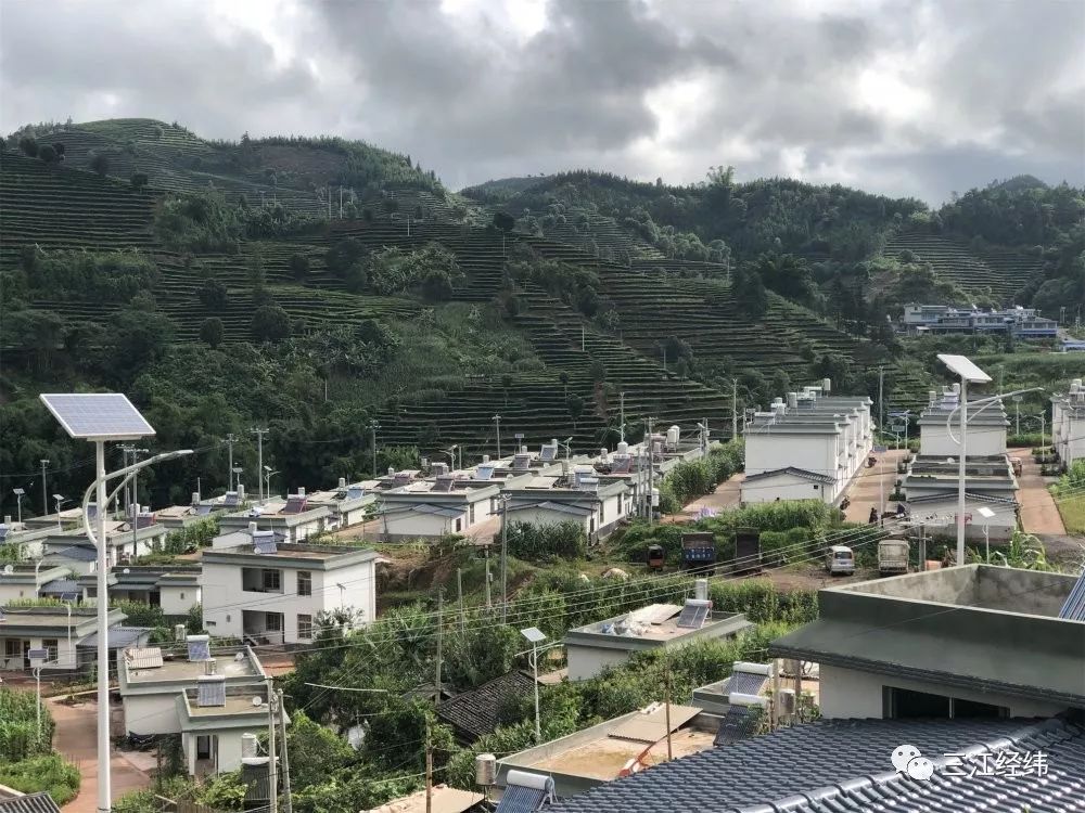 乌麻河易地搬迁点位于江城县勐烈镇牛裸河村,是牛裸河绿色产业基地乌