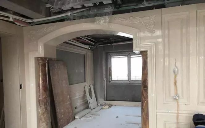 越来越多人家装大理石门套这样固定最耐用不开裂不变形