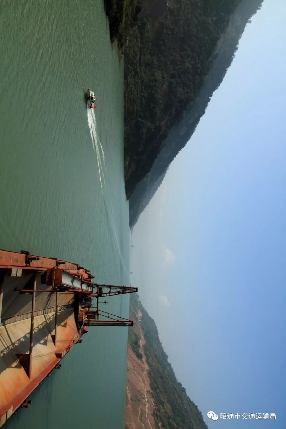 金沙江深水航道高峡平湖好行船6天169幅摄影作品有的出自交通运输系统