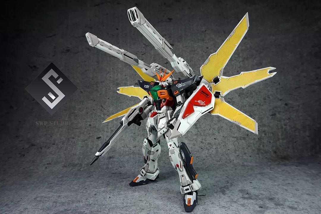 【佳作】辣个没有月亮就不能开炮的男人 dx高达_地球