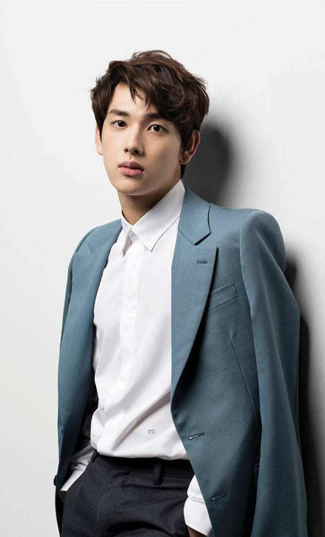 韩国这位十八线男团成员却能成功变演员!