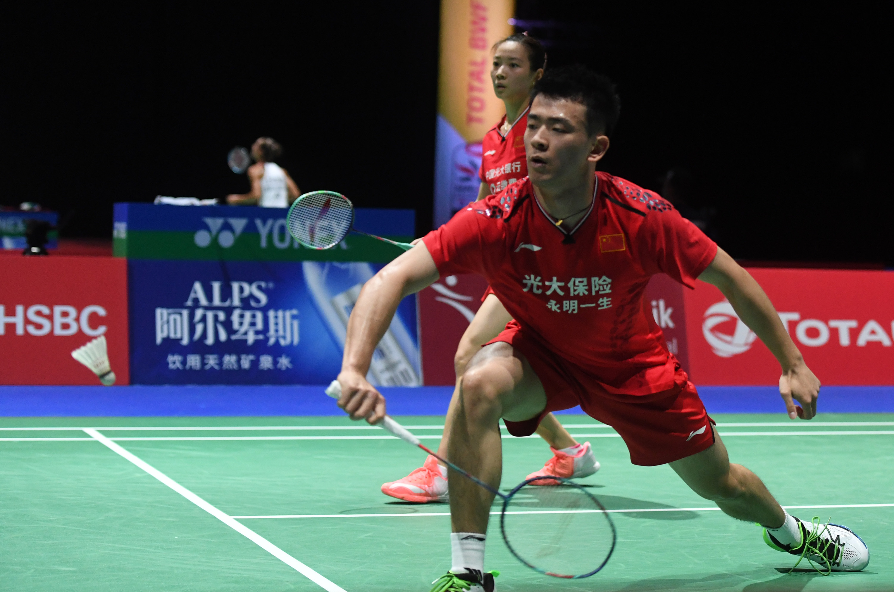 羽毛球世锦赛郑思维黄雅琼晋级八强