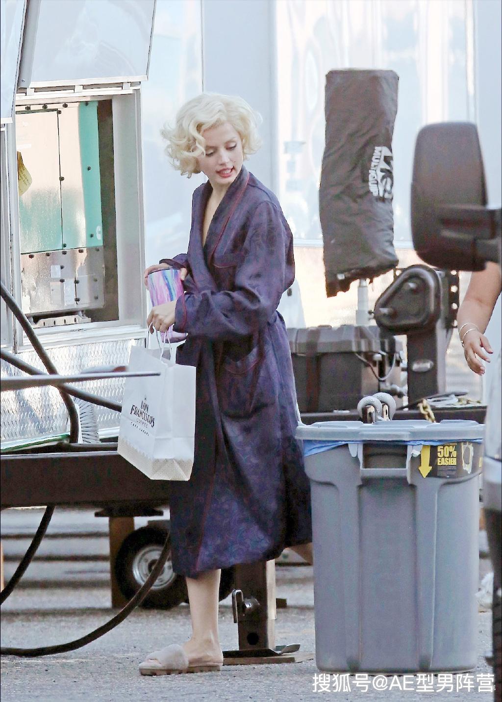 梦露传记《金发女郎blonde》开拍!31岁安娜饰演玛丽莲·梦露_奥黛丽·