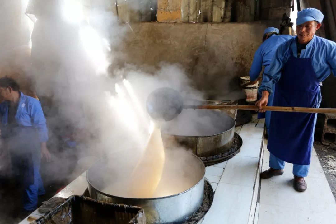 只为守住这门快要失传的制糖手艺——老糖匠万兴全