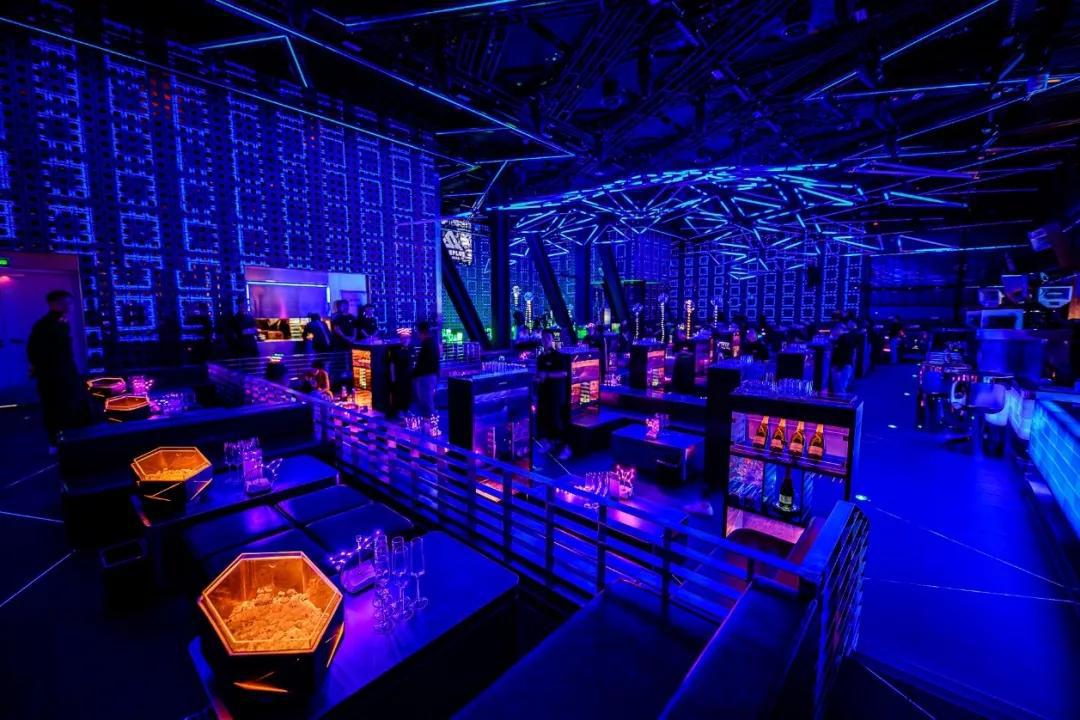 原创djmag全国第一夜店空降魔都360悬空观景撩翻全城