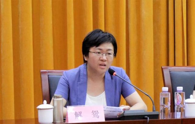 解鸳表示,宜丰将以这次考核验收为新起点,严格对标国家卫生县城的要求