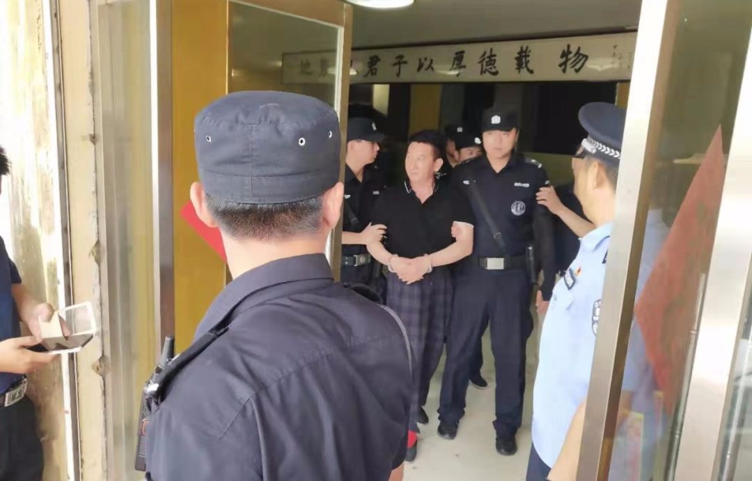 滕州张老六三项罪名公布◇_张军友