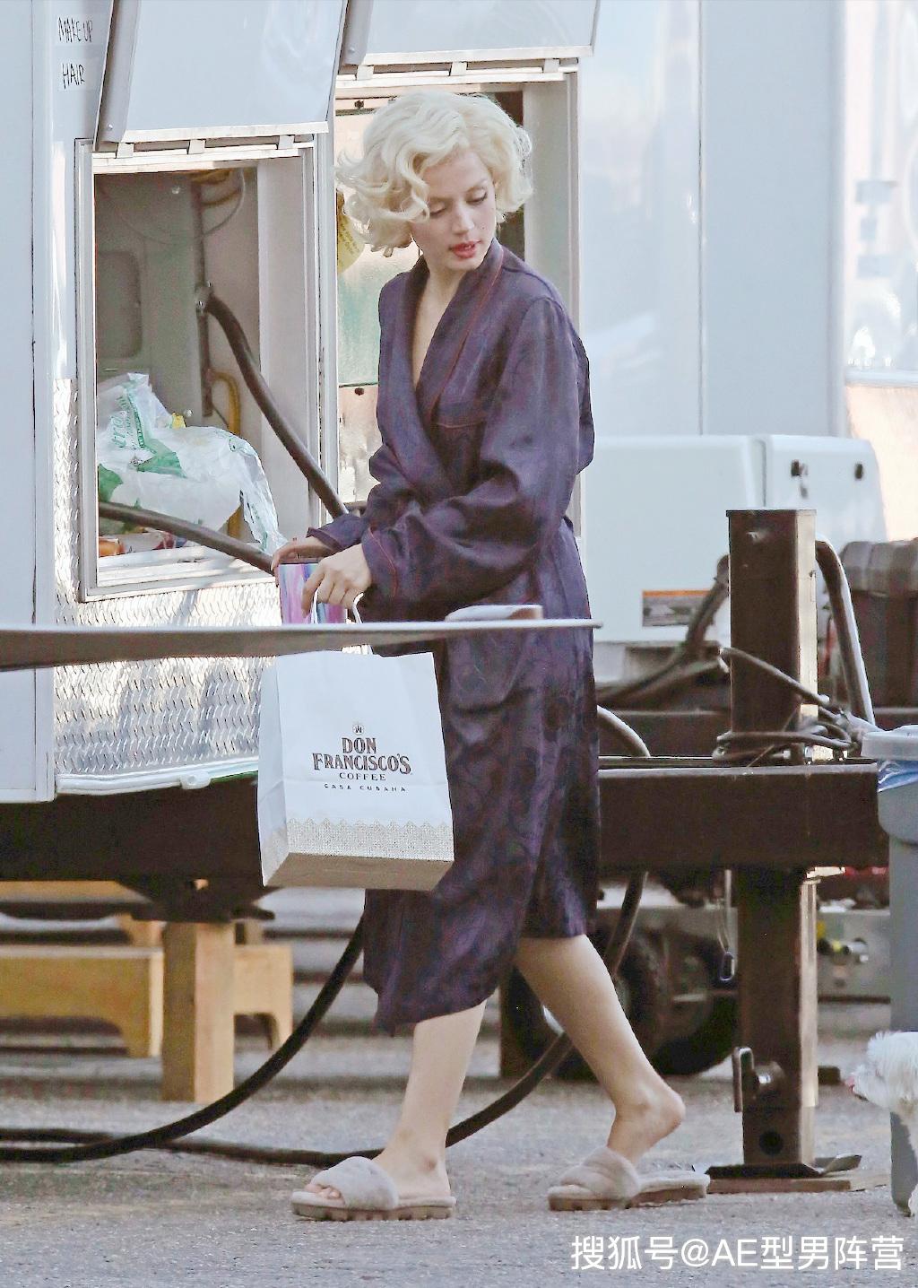 梦露传记《金发女郎blonde》开拍!31岁安娜饰演玛丽莲·梦露_奥黛丽·