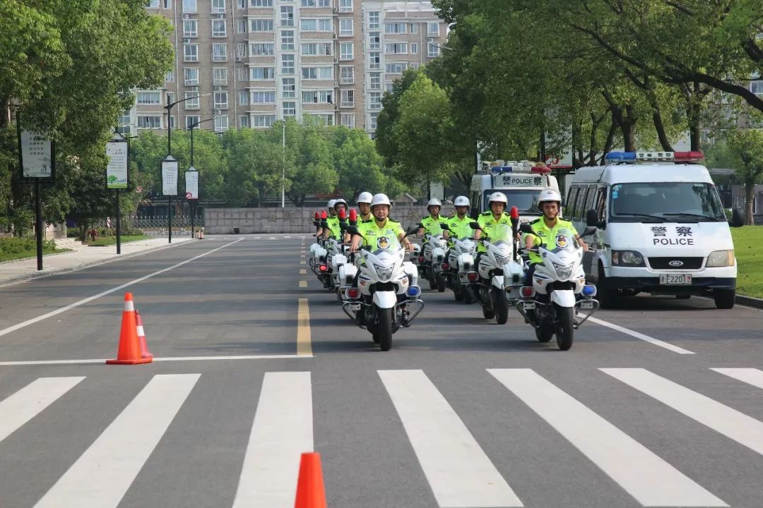 桐乡交警铁骑队训练正火热带你先探秘一波