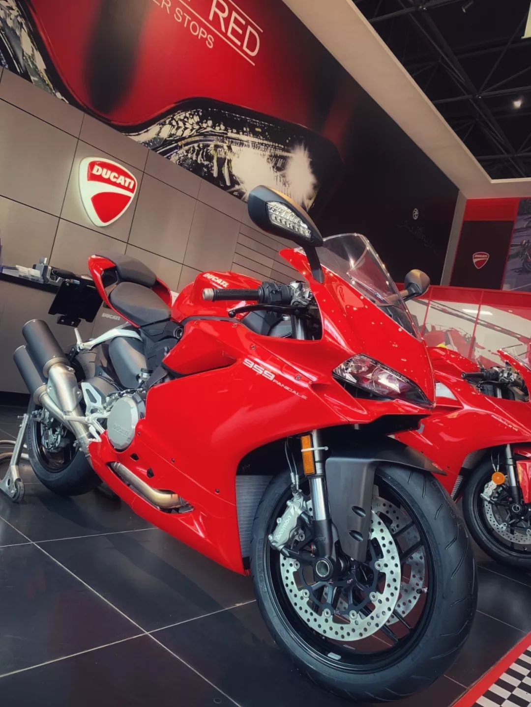 红色猛兽motogp奥地利站夺冠