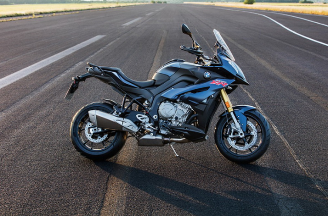 全新宝马s1000xr年底亮相2020款迎来大改款