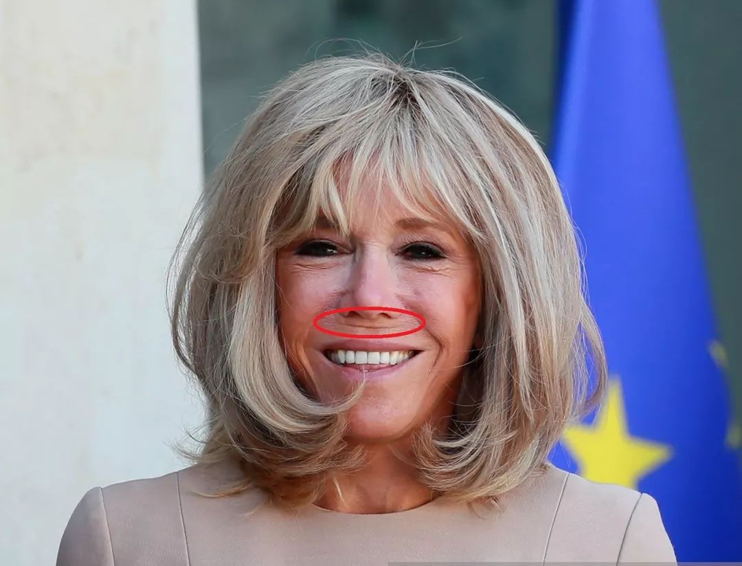 法国希腊第一夫人相遇66岁布丽吉特更耐看可嘴巴露整容痕迹