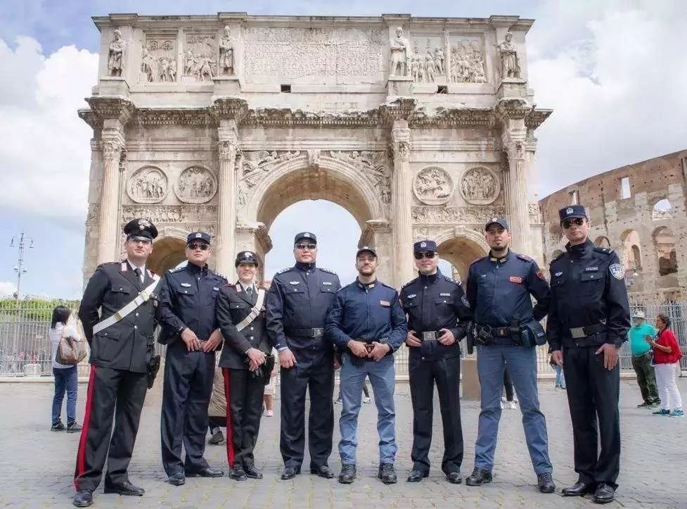 2016年5月2日起,来自中国的4名警员与意大利警员身着各自国家的警服