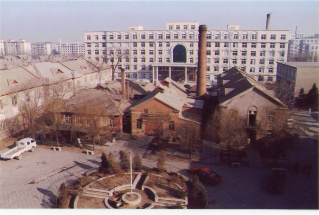 与共和国同龄的县医院辽宁省瓦房店市中心医院从两铺火炕到全国百强县