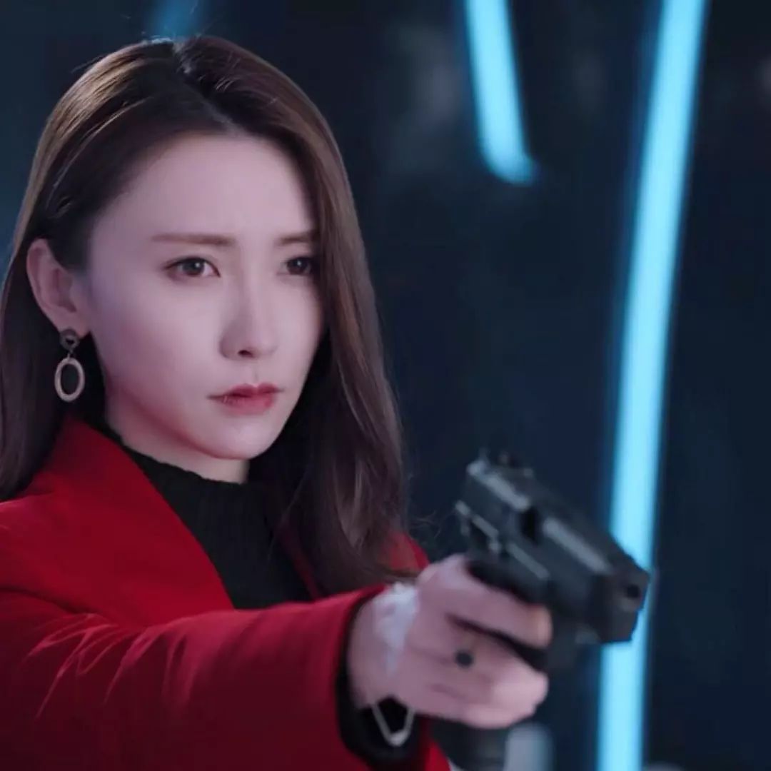 再到《猎毒人》冷艳霸气楚门大小姐楚莹,马秋子正一步步在修炼自己的