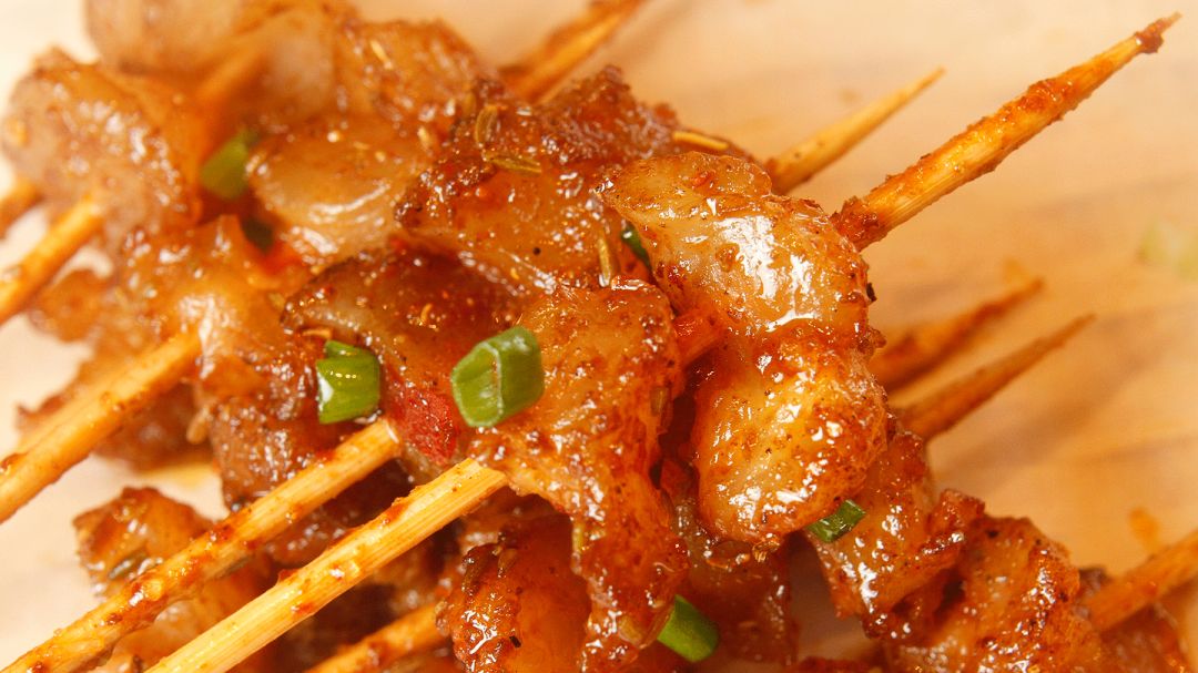 8折重装开业,1000份烤串免费吃