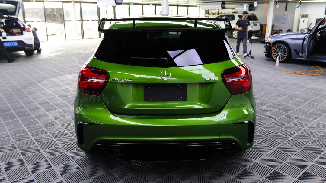 绝无仅有的一台稀罕物!a45 amg暗夜雷霆限量版披装隐形战甲