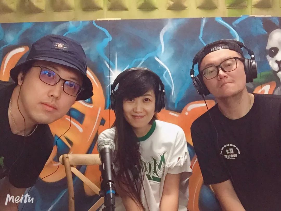 赵艾文黑水公园背后的那个男人