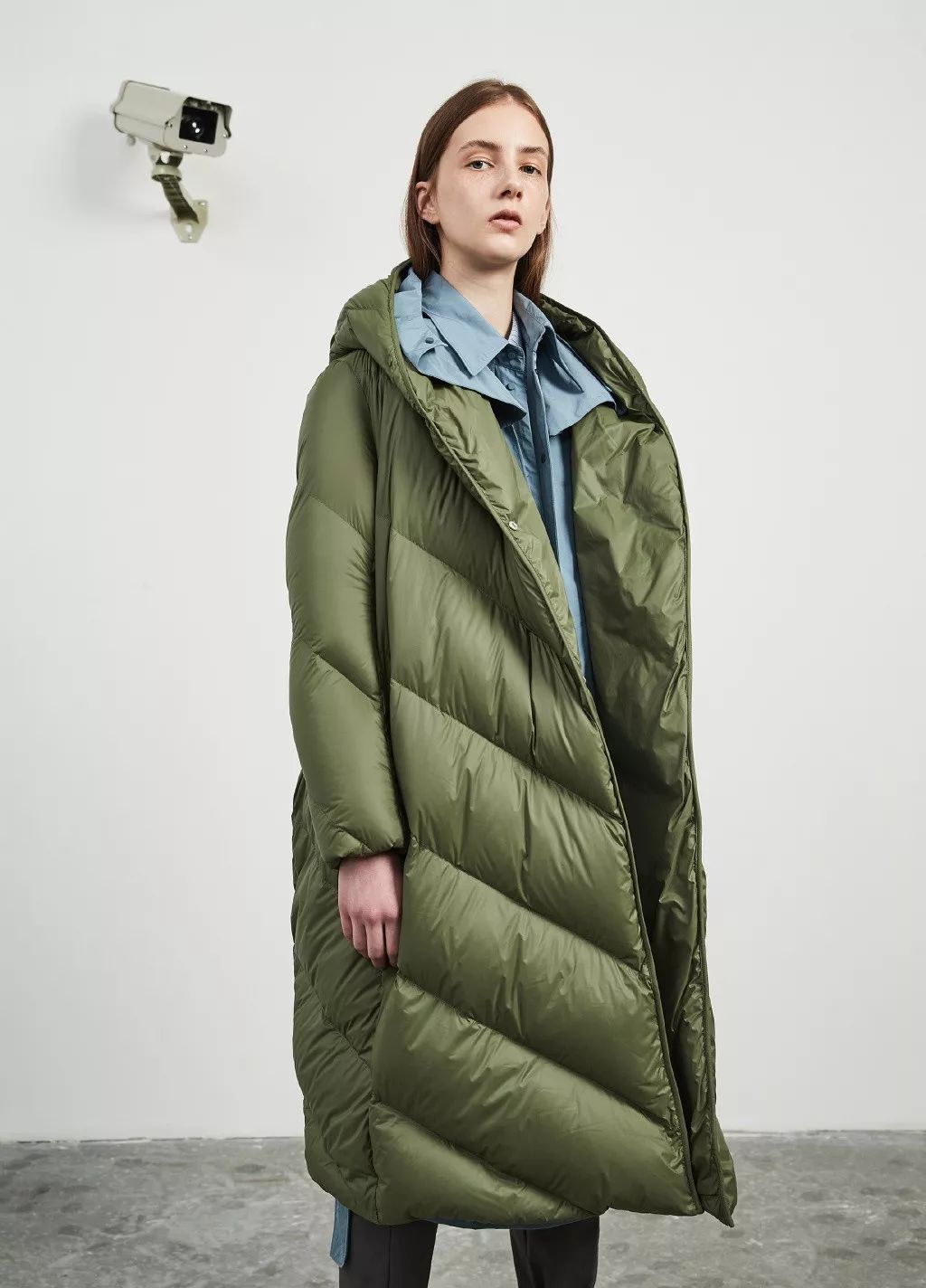 jnbyless保百购物广场一楼中厅大促全场1折起