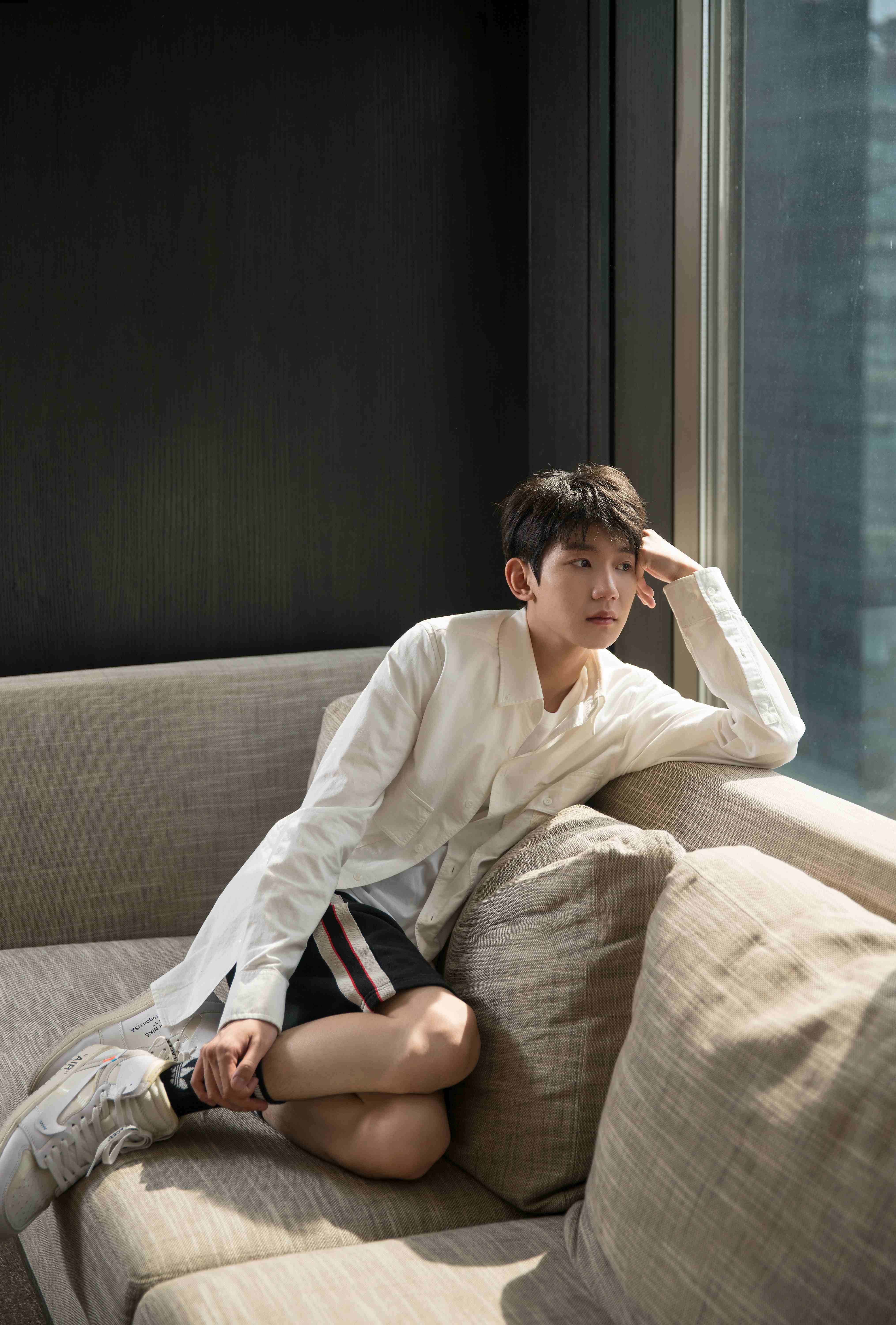 王源:唱作人这条路,我刚扣上安全带