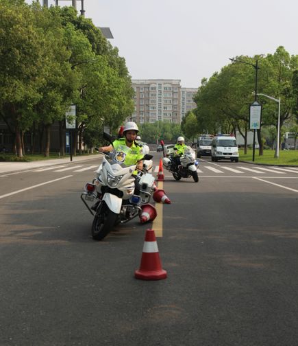 桐乡交警铁骑队训练正火热带你先探秘一波