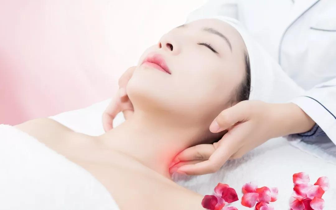 按摩淋巴排掉毒素更美丽