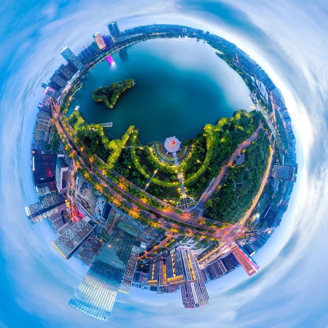 《航拍中国》作为央视最具影响力的纪录片之一,以空中视角俯瞰中国