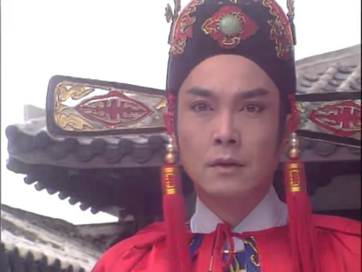 看了这么久的包青天突然发现剧中人物的造型有些像唱京剧