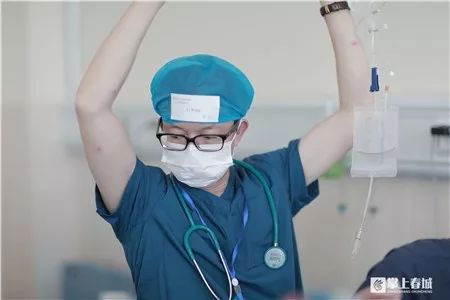 为儿童健康保驾护航的区医院儿科医生李旺_工作