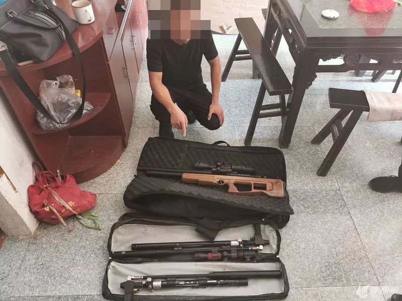 历经2月安吉特大涉枪案告破缴获14把气枪数百枚铅弹