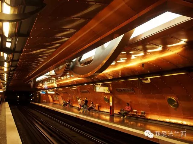 巴黎十大最美地铁站:爱转角遇见了谁?_巴士底狱