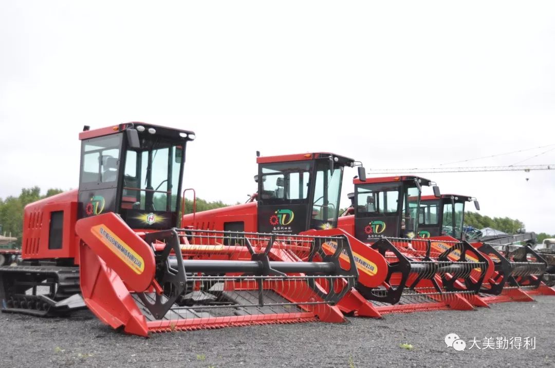 勤得利引进新型割晒机备战秋收