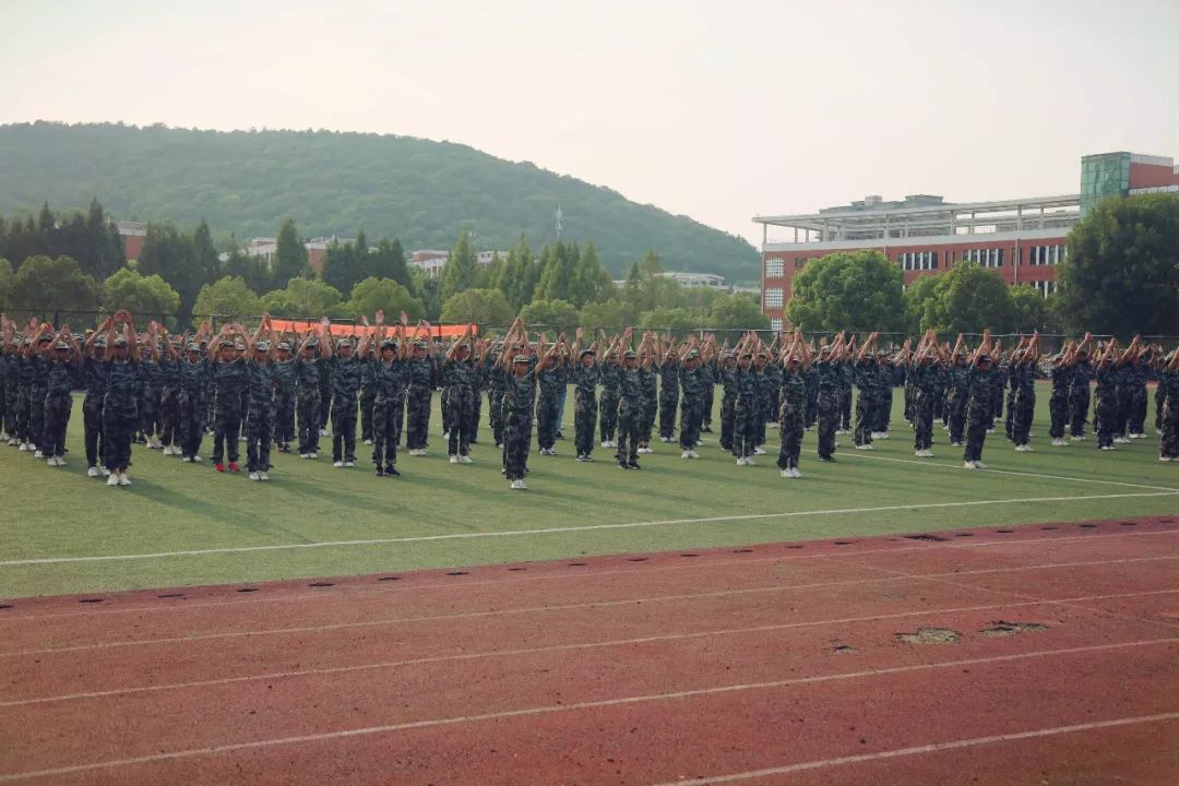 軍訓故事11馬鞍山中加雙語學校2019級新生軍訓活動圓滿結束