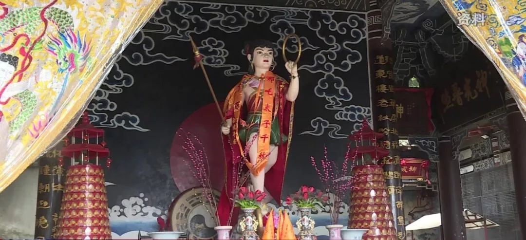 哪吒的师父太乙真人现声宜宾跟我们宜宾的哪吒扎起