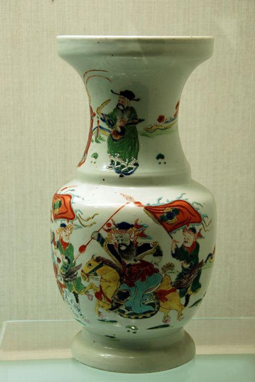 鉴赏清代名品雍正康熙五彩瓷器