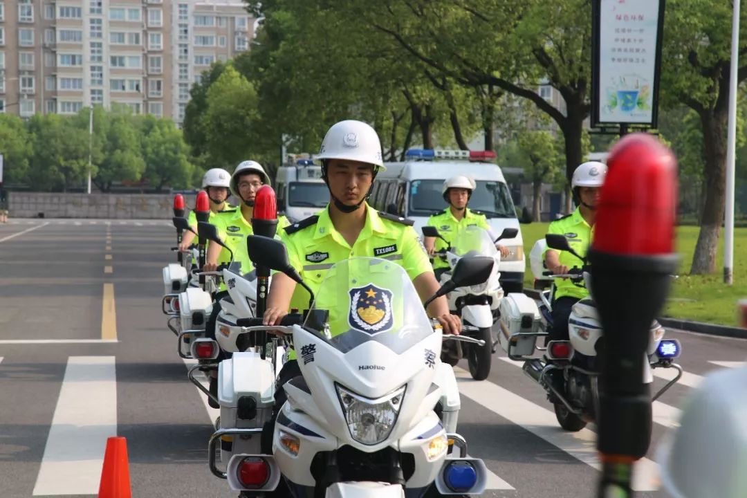 桐乡交警铁骑队训练正火热带你先探秘一波