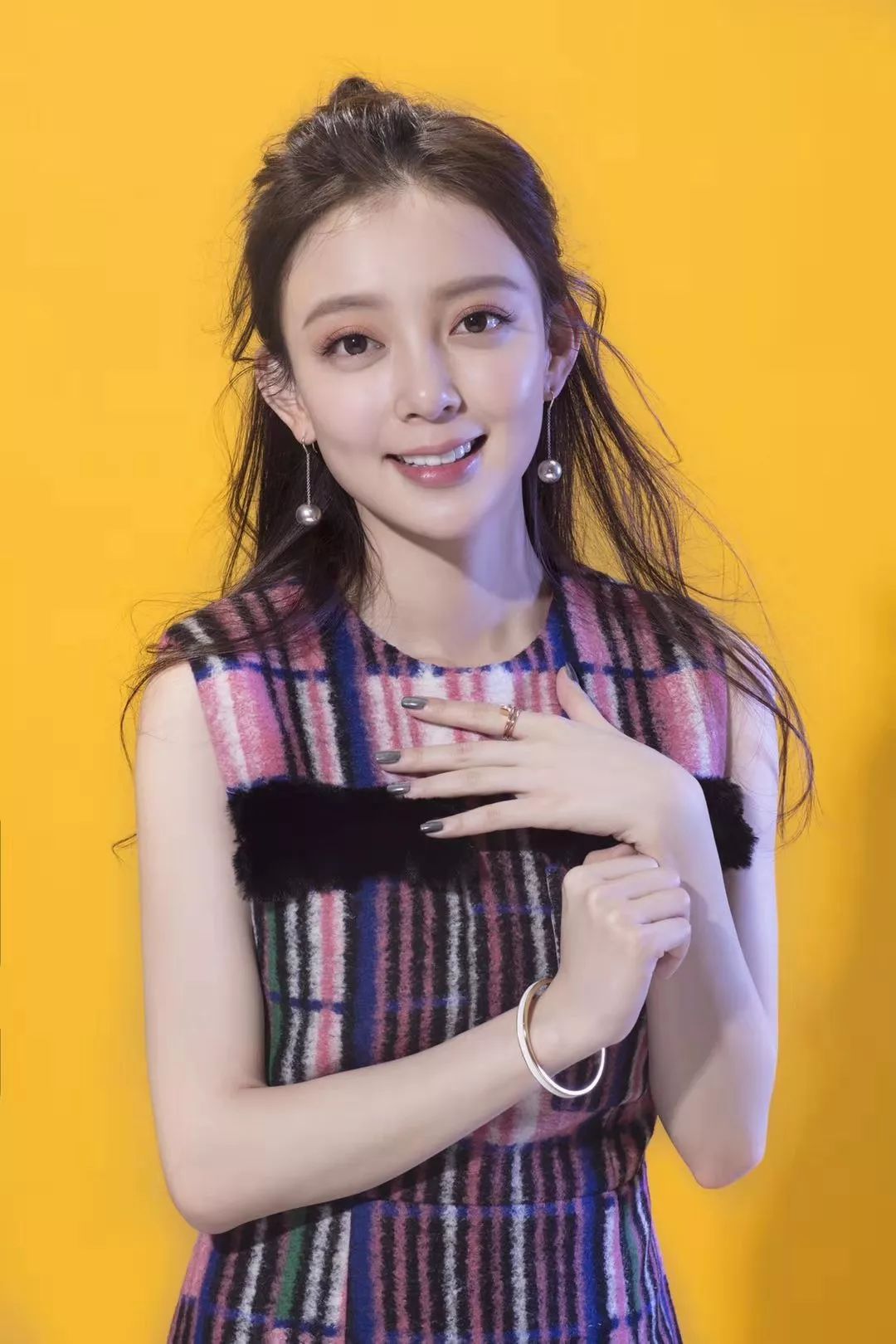 海港四周年神秘明星空降海港智慧家居城原来是她