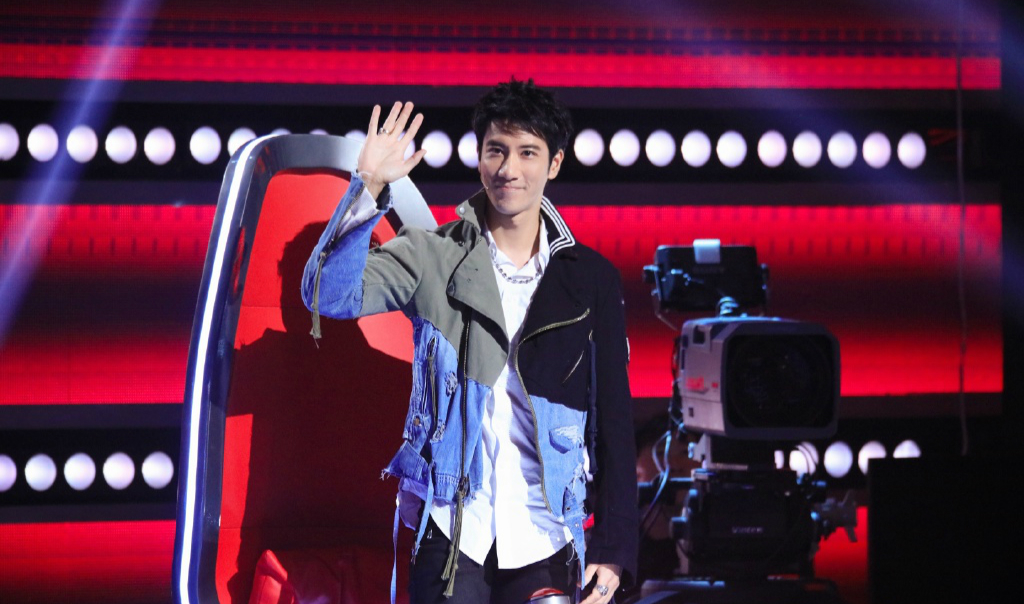 中国好声音对决王力宏不敌李荣浩学院派为何斗不过野路子