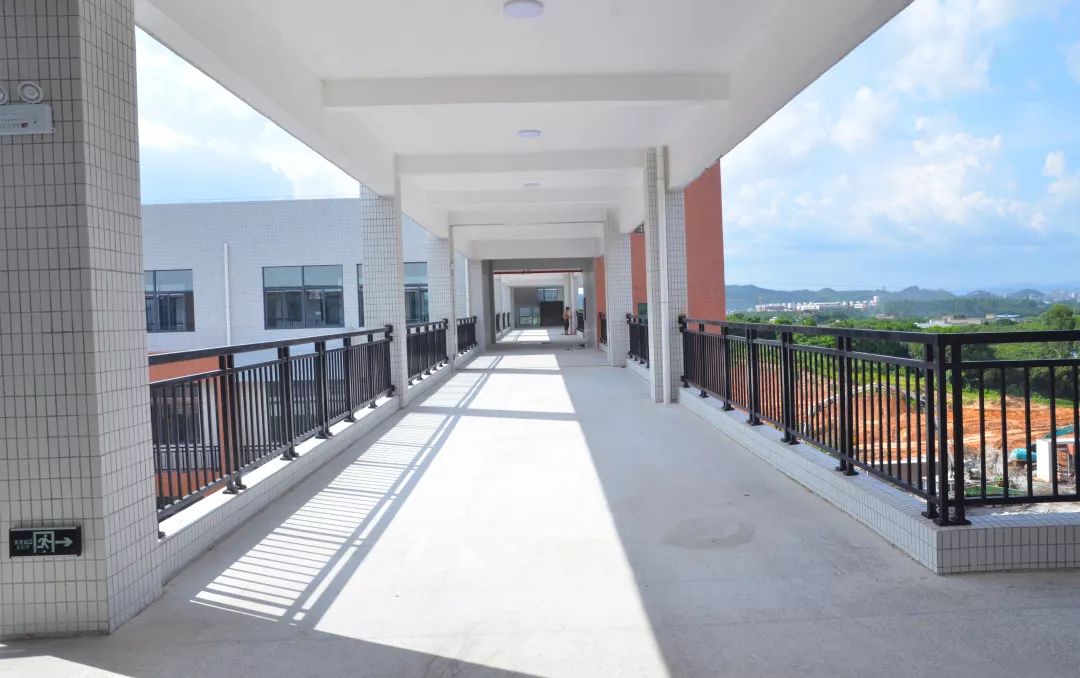 曝光西枝江中学最新实景图来了