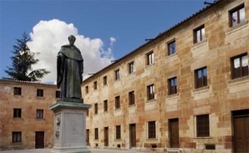 世界上最古老的大学卡鲁因大学拥有1157年的历史