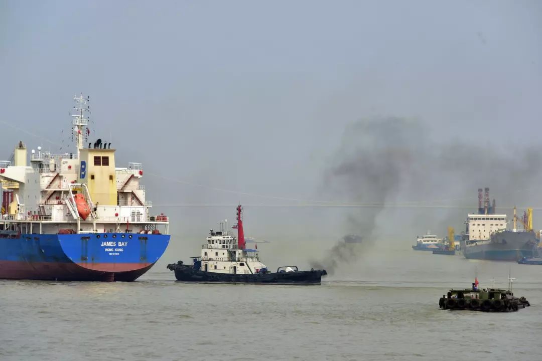 违反大气污染防治法船舶最高处罚金额为6万元船老大们打算怎么办