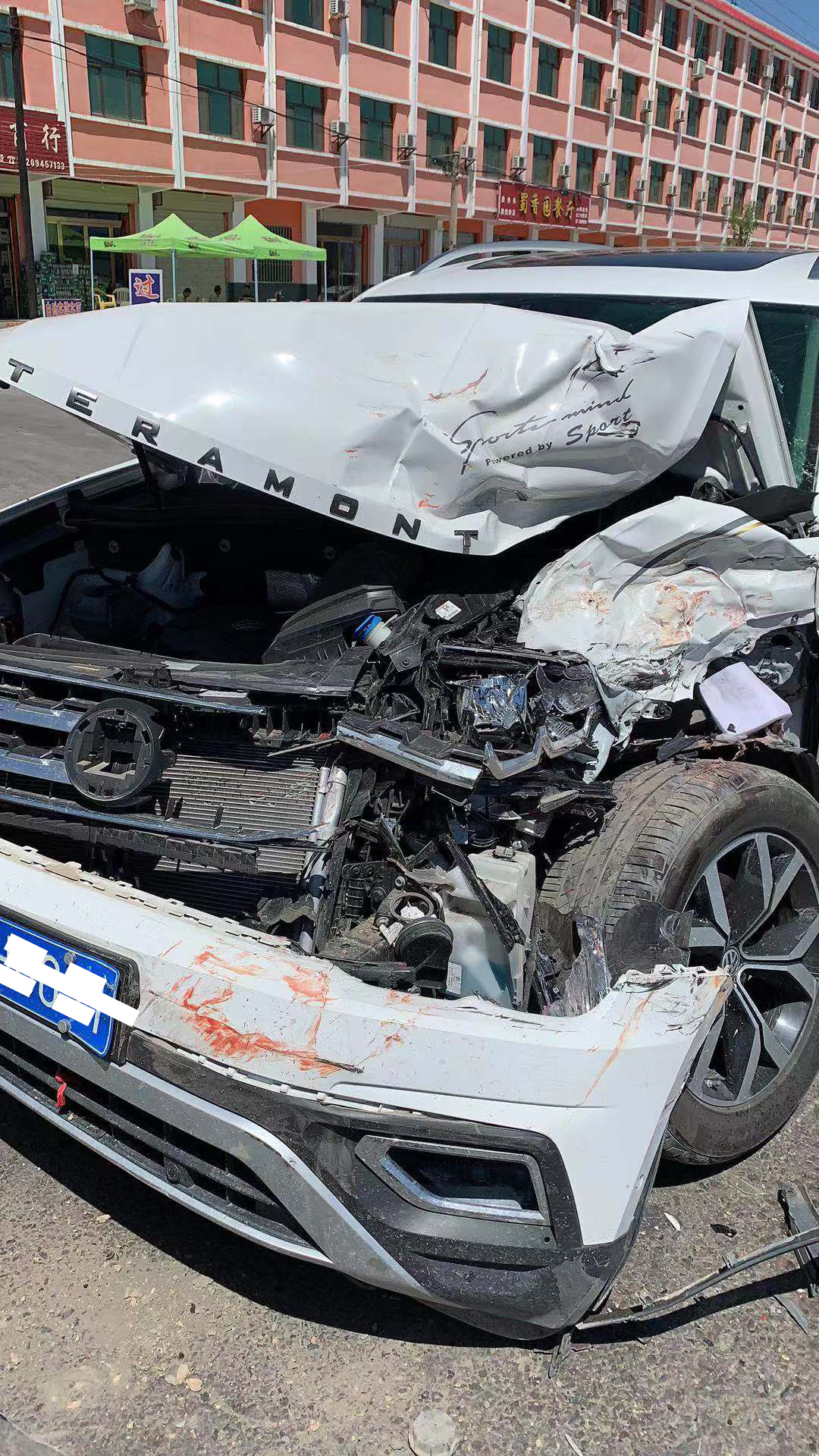 大众途昂车祸安全气囊未弹无处维权