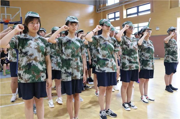 英迪国际学校2019级新生拓展训练汇报演出圆满结束
