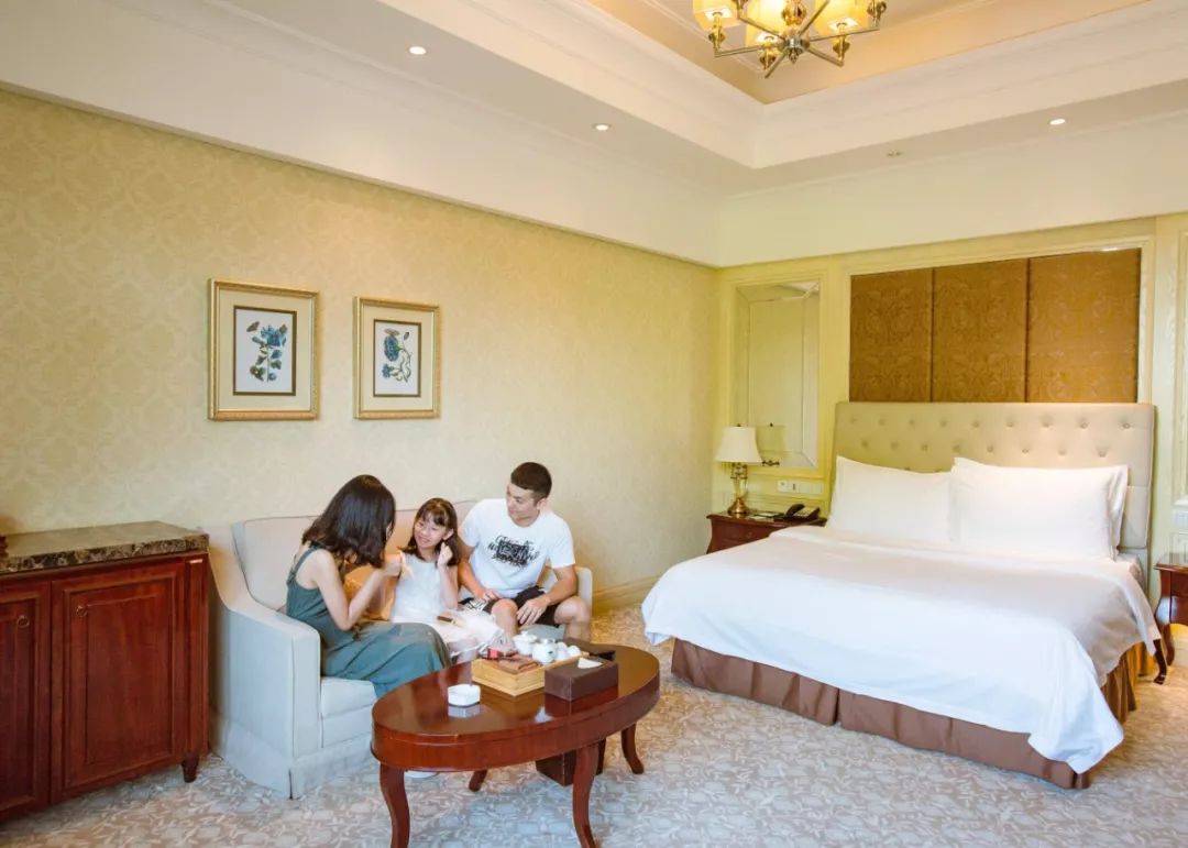 别墅酒店61高级大双床房夜双早餐中餐无限时泳池多人自行车儿童乐园