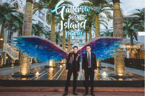 摇滚vocal萧敬腾甜蜜现身格乐利雅海岛婚礼节