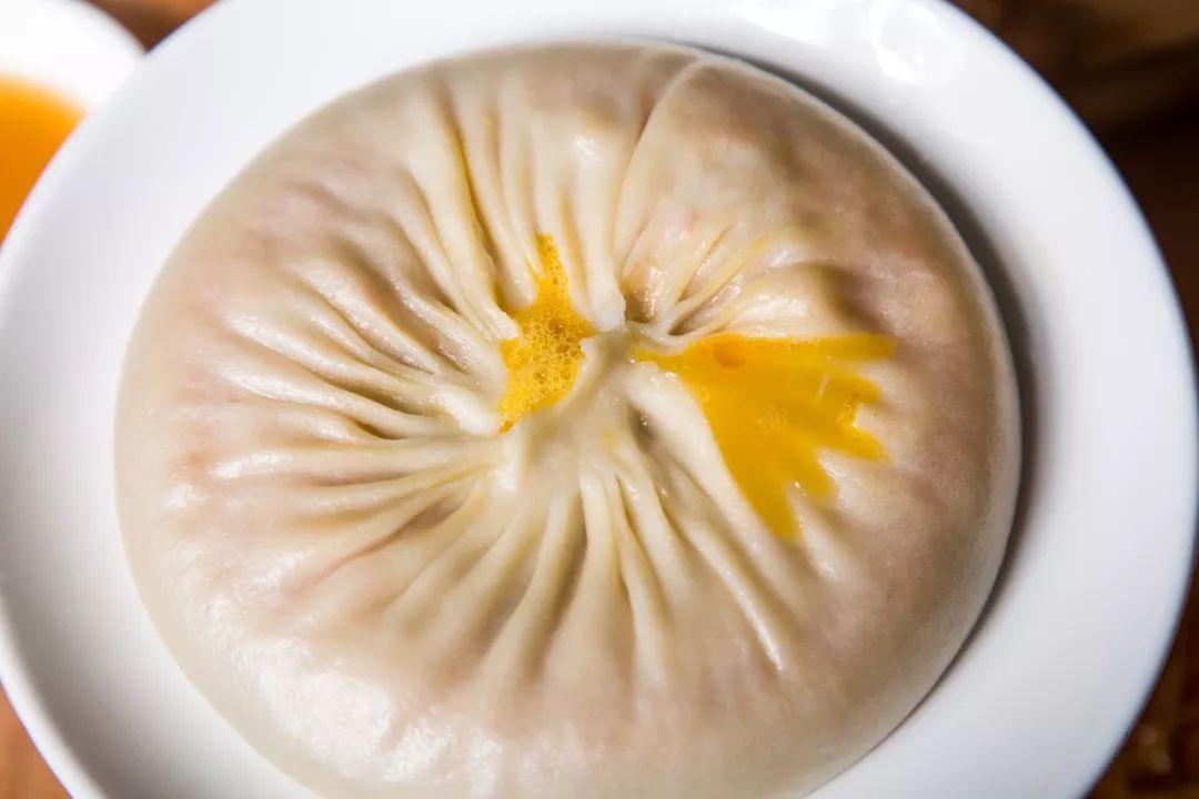 嗲直径120mm抖音爆款蟹粉汤包上吸管才过瘾