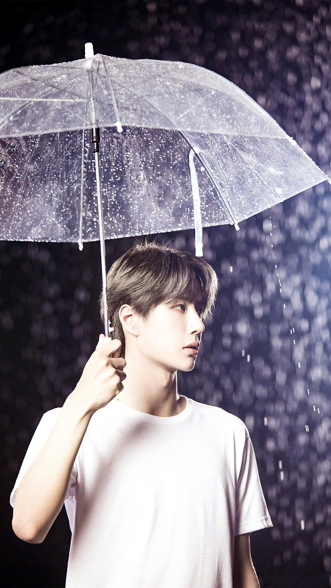 这8位男明星,下雨天你最想和谁共伞?我站李现