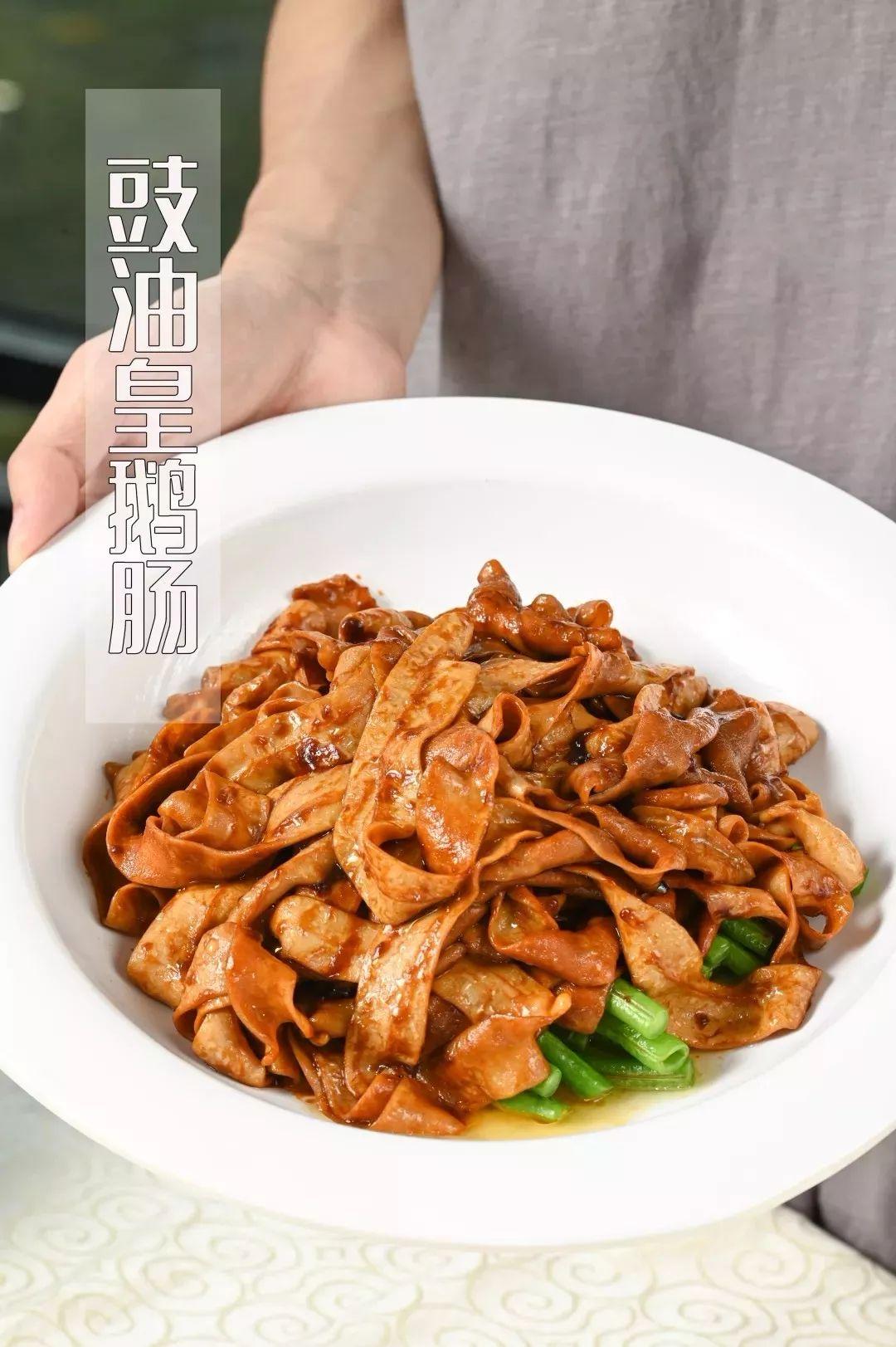 38折吃烧鹅就凭它评上广州美食地标吃过才是真老广